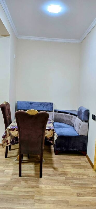 Günlük kirayə mənzillər: 2 otaqlı — 4