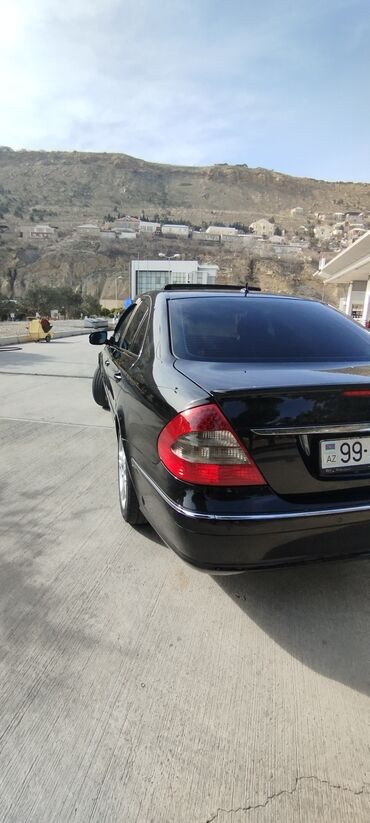 Mercedes-Benz: Mercedes-Benz E 220: 2.2 l | 2007 il Sedan -da lalafo.az — 30 Mercedes-Benz: Mercedes-Benz E 220: 2.2 l | 2007 il Sedan — 30