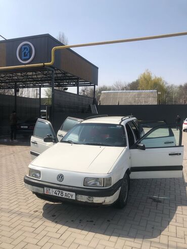 фередо 124: Volkswagen Passat: 1992 г., 1.8 л, Механика, Бензин, Универсал