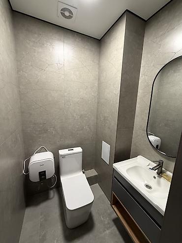 Аренда офисов: Аренда офисов, 108 м², В бизнес центре, С видом на горы, 1 линия, С отдельным входом — 8