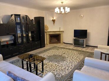 Uzunmüddətli kirayə mənzillər: Yasamal rayonu Elmlər metrosunun yaxınlığında, köhnə tikili 9 — 4