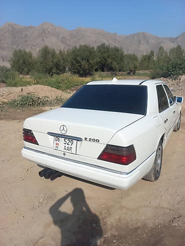 k5 2011: Mercedes-Benz E-Class: 1993 г., 2 л, Автомат, Бензин, Седан — 6