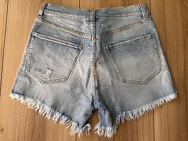 gaura bela: PINKO Ženske teksas šorts pantalone sa šljokičastim printom - — 2
