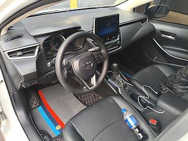 honda corolla: Toyota Corolla: 2019 г., 1.8 л, Вариатор, Гибрид, Седан — 4