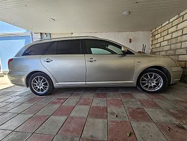 kia servis ehtiyat hisseleri: Toyota Avensis Universal (kompakt karvan) – gümüşü rəng Xarici: - — 7