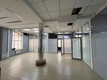 Коммерческая недвижимость: 🏢 Сдаётся коммерческое помещение 📍 Район Азия Молл 📐 Площадь: 300 м² — 6