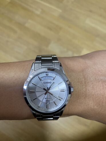 умныйе часы: Casio MTP-1381D-7A. Часы брал месяц назад, в идеальном состоянии