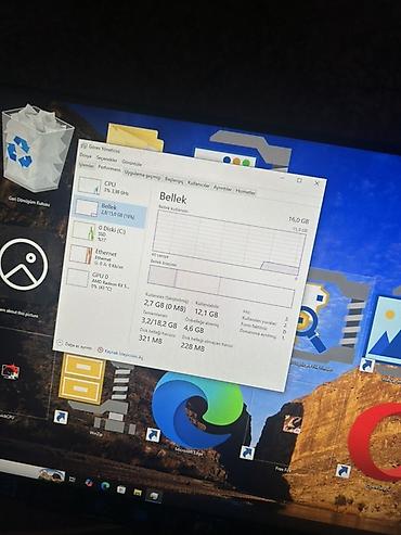 playstation 4 oyunları azerbaycan: Gaming kompüter dəsti Komponentlər: - Videokart: AMD Radeon RX 580 — 5