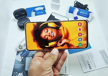 Samsung: Samsung Galaxy A80, Б/у, 256 ГБ, цвет - Белый, 1 SIM, 2 SIM, eSIM — 11