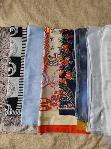 шарф нов: Новые платки и шарфы, Турция ОАЭ, Китай всё по одному экземпляру