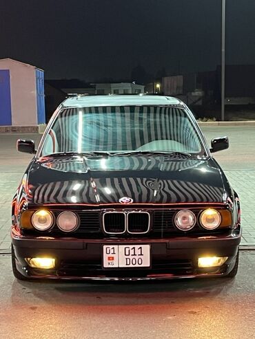 BMW: BMW 5 series: 1988 г., 2.5 л, Механика, Бензин, Седан