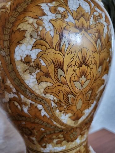 Ostali kućni dekor: Vaza nova iz 50ih god. porcelan,neka vrsta legure. rucni rad — 13