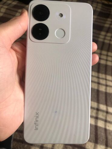 кнопочный телефон флай 7: Infinix Smart 7 HD, Б/у, 64 ГБ, цвет - Белый, 2 SIM