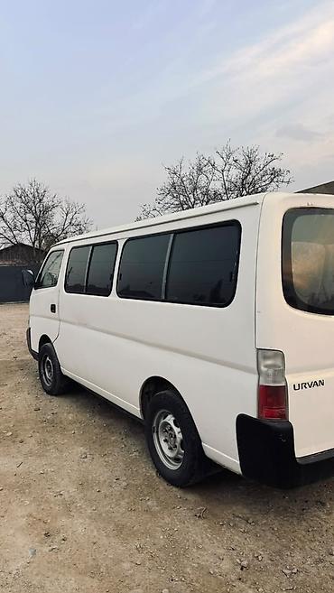 nissan maxima j30: Nissan Caravan: 2003 г., Фургон — 4
