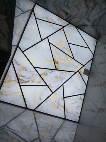 Kafel və metlax: Mərmər dekorlu interyer panelləri və asma tavan sistemi - Divarlar
