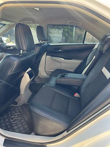 byd e2 2024: Toyota Camry: 2013 г., 2.5 л, Автомат, Гибрид, Седан — 8