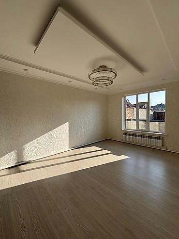 Продажа коттеджей и домов: 🏡 Продаётся дом в Ак-Ордо 📍 Район: Ак-Ордо 🏠 Площадь дома: 130 м² 📐 — 13