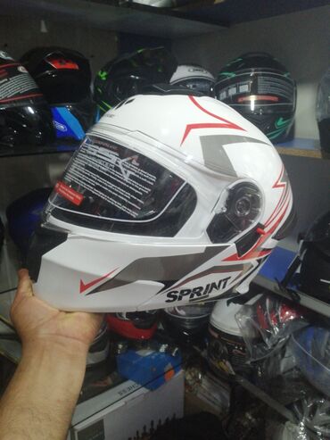 Moto dəbilqələr: Moto Dəbilqə Çənəsi açılan Mat qara 75azn Parlaq çənəsi açılan 95azn — 20