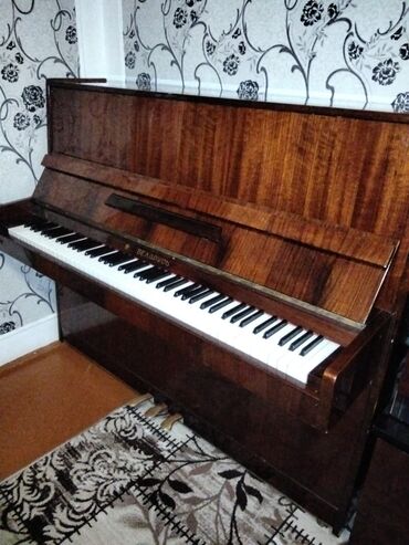 Qazanlar: Piano (Belarus)
Razılaşma yolu ilə
Köhlənib Sazlanınb. Çiçək kimi