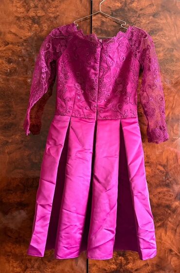 Ziyafət donları: Bu geyim qadınlar üçün nəzərdə tutulmuş müxtəlif üslublu iki paltardan -da lalafo.az — 12 Ziyafət donları: Bu geyim qadınlar üçün nəzərdə tutulmuş müxtəlif üslublu iki paltardan — 12