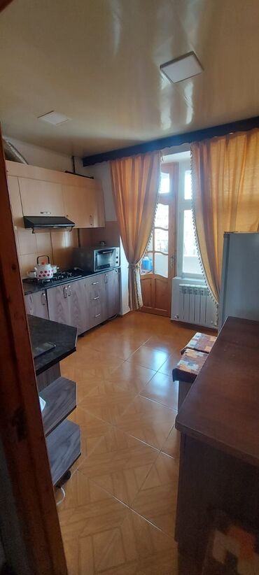 Köhnə tikili: Xırdalan, 2 otaqlı, Köhnə tikili, 68 kv. m — 2