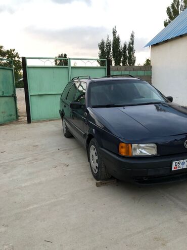 домкрат воздушный: Volkswagen Passat: 1991 г., 1.8 л, Механика, Бензин, Универсал