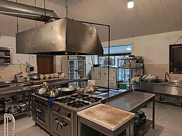 həyət evi qaracuxur: BADAMDARDA NÖQTƏSİNƏ QƏDƏR HAZIR — PREMİUM RESTORAN VƏ LOUNGE — 4