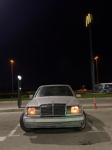 mercedes benz e 2000: Mercedes-Benz sedan – klassik W124 Alan adam sadəcə — 1
