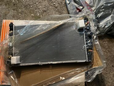 Радиаторы: Радиатор охлаждения двигателя, для марки машин Dodge, Chrysler и — 4