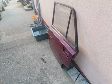 Auto delovi: Vrata zadnja leva Lada 2107 Riva,2105 u bordo boji . Vrata su — 10