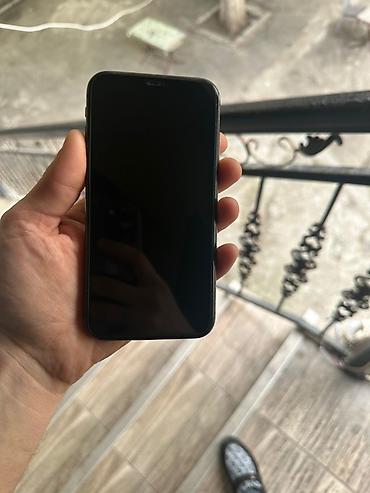 Apple iPhone: IPhone 11, 128 GB, Qara, Face ID — 1