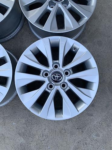 5 110: Литые Диски R 15 Toyota, Комплект, отверстий - 5, Б/у — 4