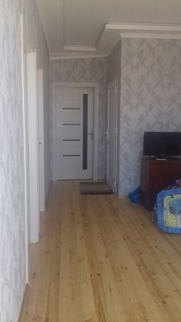 bakida ucuz evler satisi: Binəqədi qəs. 3 otaqlı, 102 kv. m, Kredit yoxdur, Yeni təmirli
