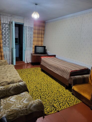 транспорт в горы: 1 комната, 31 м², 104 серия, 1 этаж