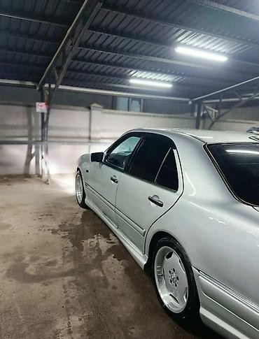 Mercedes-Benz E-Class: 1996 г., Седан