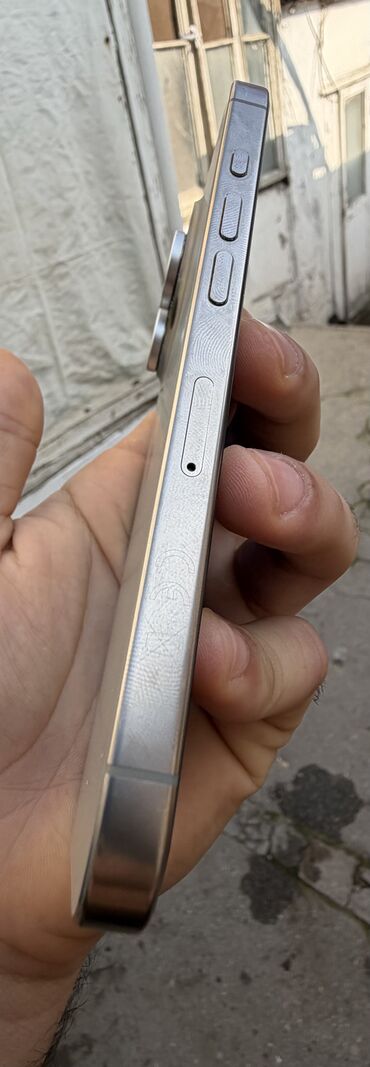 Apple iPhone: IPhone 16 Pro, 128 GB, Natural Titanium, Zəmanət, Simsiz şarj, Face ID — 8
