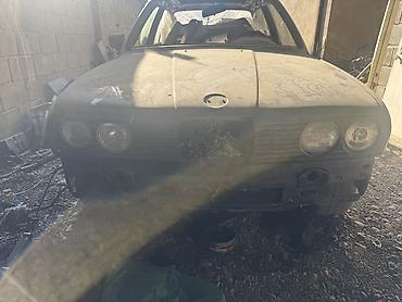 BMW: BMW 3 series: 1986 г., 2.8 л, Механика, Бензин, Седан — 1