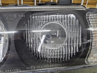 Передние фары: Передняя левая фара BMW 1998 г., Б/у, Аналог — 10