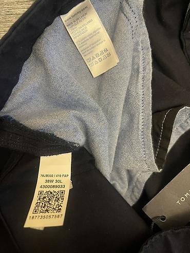 Kişi geyimləri: Tommy Hilfiger kişi şalvarı Ölcu mene kicik oldugundan etiket — 5