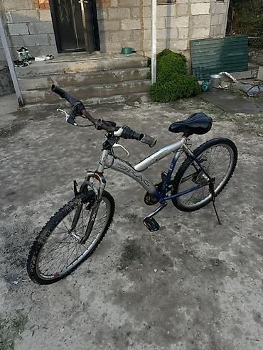 Горный велосипед 26" - Колеса: 26", покрышки с внедорожным