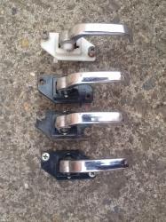 Auto delovi: Ručke otvaranja vrata, ručke podizača stakla, graničnici otvaranja — 7