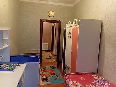 2mərtəbəli evlər: Kirayə verilir: 3 otaqlı, tam mebelli mənzil - Zal və mətbəx studiya — 6