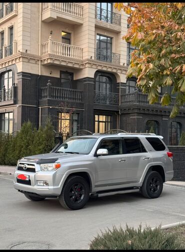 Toyota: Toyota 4Runner: 2010 г., 4 л, Автомат, Бензин, Внедорожник — 3