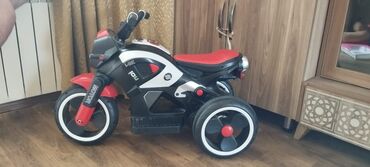 Uşaq üçün elektrik maşınları: Sab motosikl 110mqn satilir Ümumiyyətlə heç 4-5 dəfə sürülməyib. Uşaq