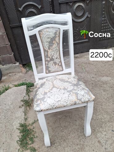 продам компьютерный стол: Конок бөлмөсү үчүн үстөл жана отургуч, түсү - Ак