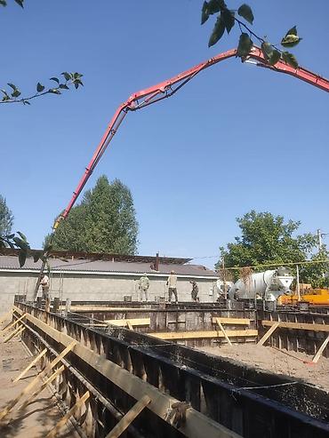 прокачка бетона: Услуги автобетононасоса (Помпа) с длинной стрелой на 37м и более — 3