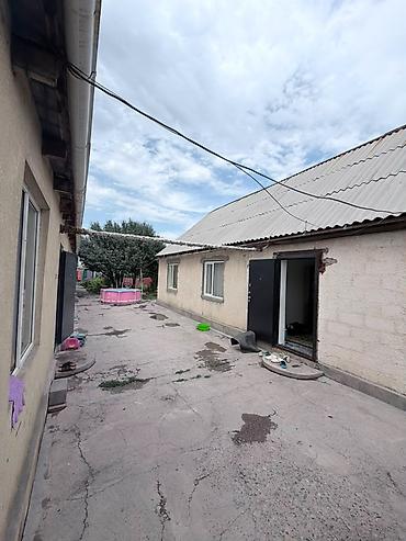 осень срочно: Продаётся дом в районе Ак-Босого. Параметры: • Общая площадь дома — 10