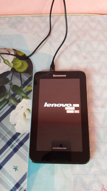 Планшет, Lenovo, Б/у, Классический цвет - Черный