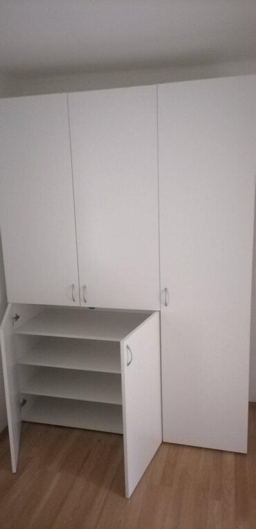 Ormari: Ormar 36 📏 Dimenzije: Visina: 200 cm Širina: 120 cm Dubina: 50 cm — 8