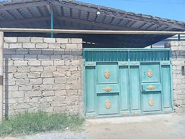 şəmkir bina evləri: 4 otaqlı, 180 kv. m, Orta təmir — 1